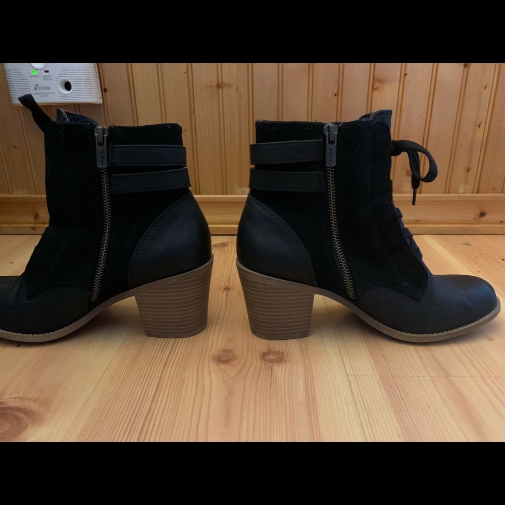 Roxy Booties - Picture 3 of 5